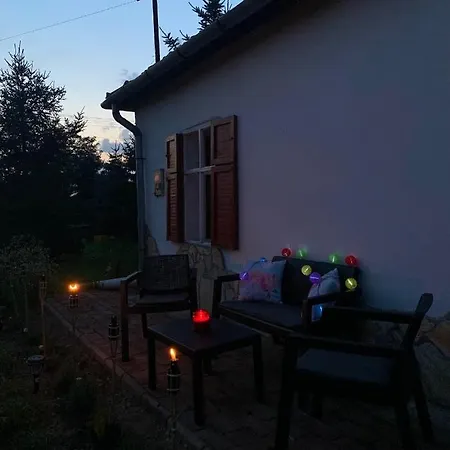 Tiszai Fenyves Apartment Tiszadorogma