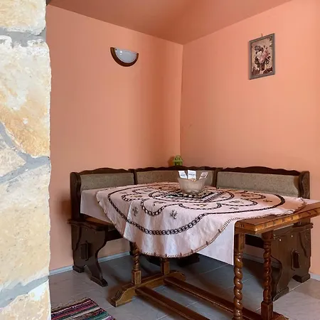 Tiszai Fenyves Apartment
